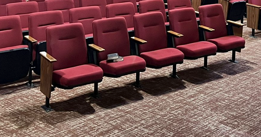 Red used THEATER CHURCH SEATING movie cinema seats chairs